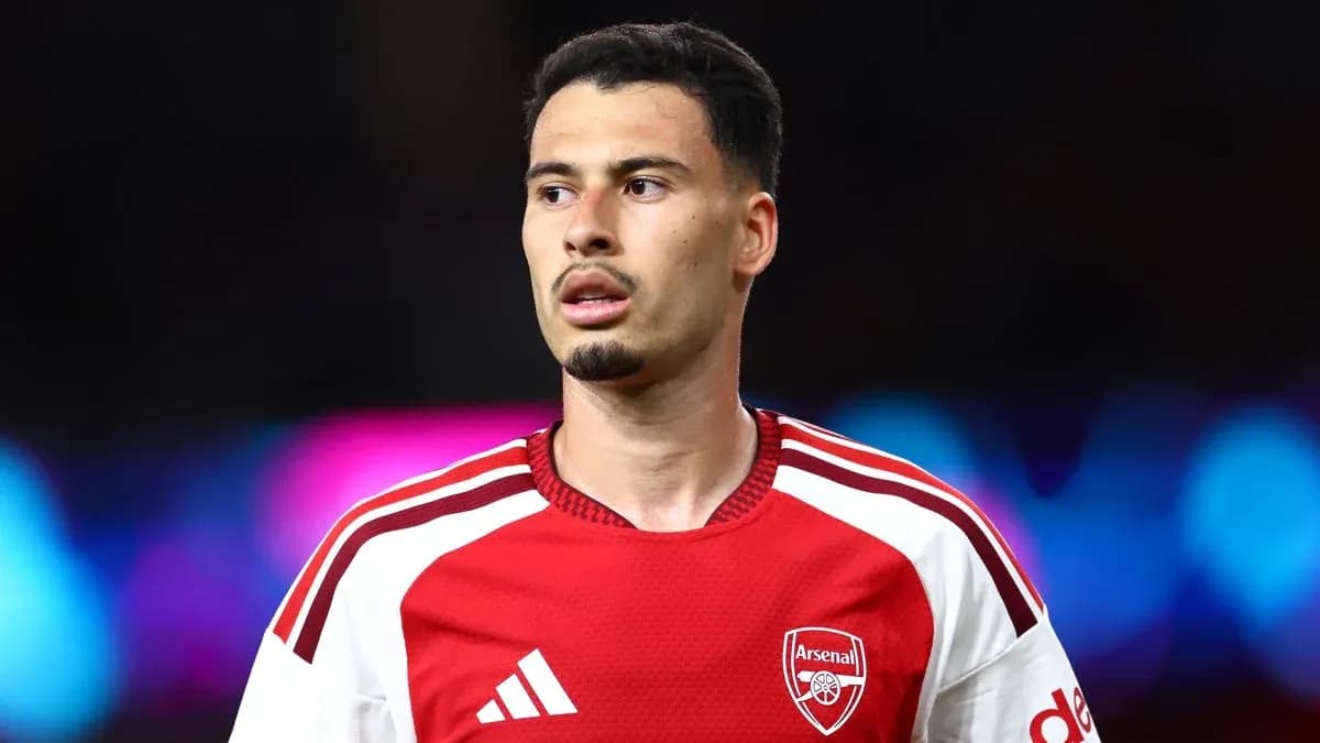 Arsenal player looking focused during match preparation Arsenal player looking focused during match preparation