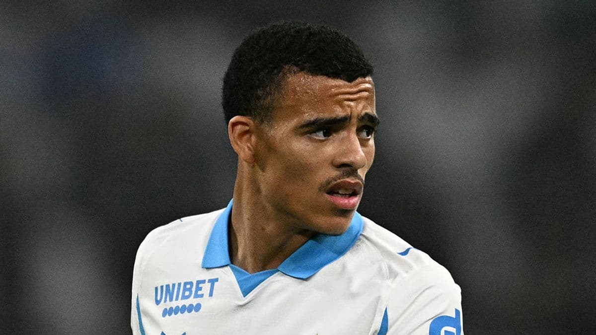 Player wearing white jersey during match action Player wearing white jersey during match action