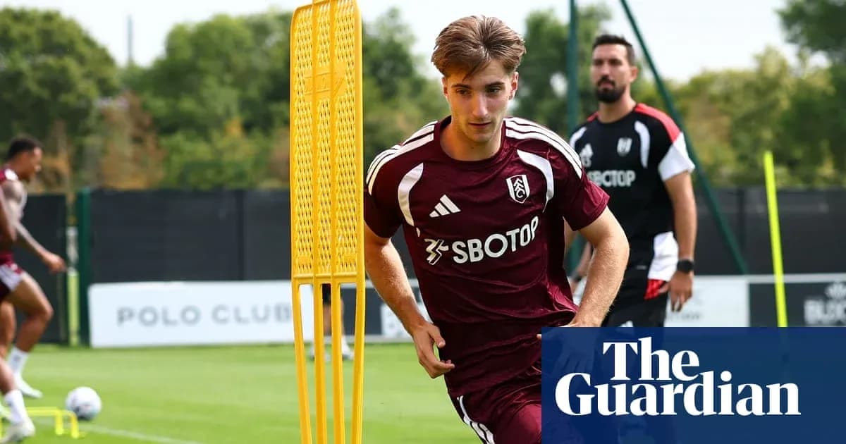 Player training at Fulham FC practice session Player training at Fulham FC practice session
