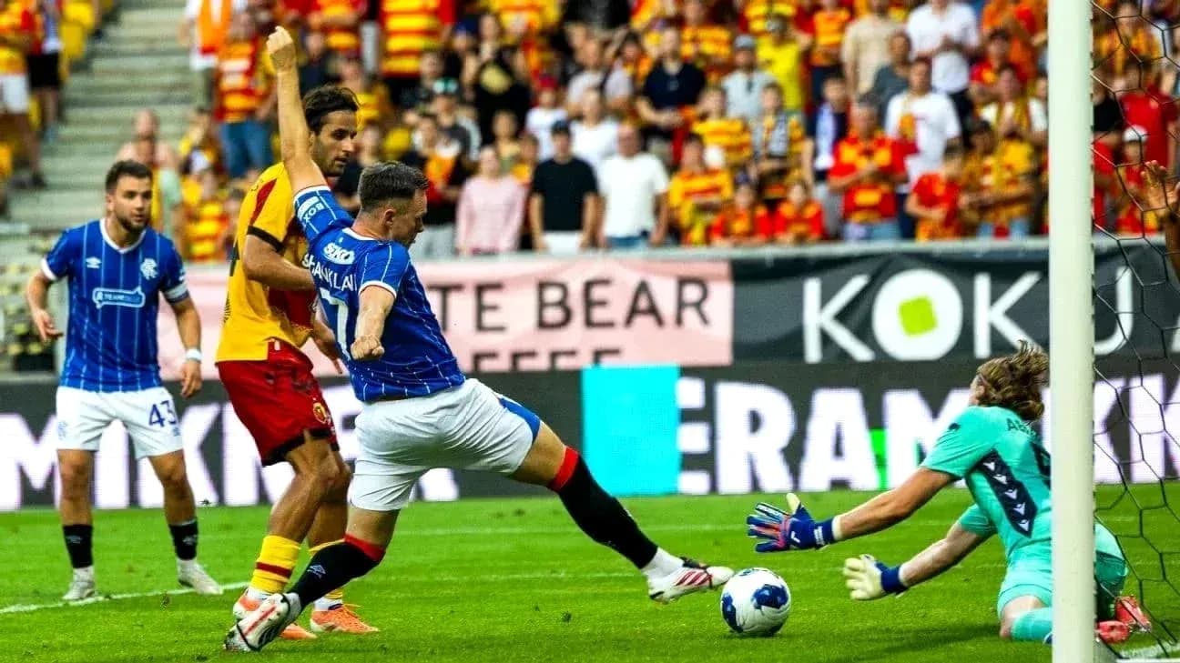 Jagiellonia player scoring against Saburtalo Jagiellonia player scoring against Saburtalo
