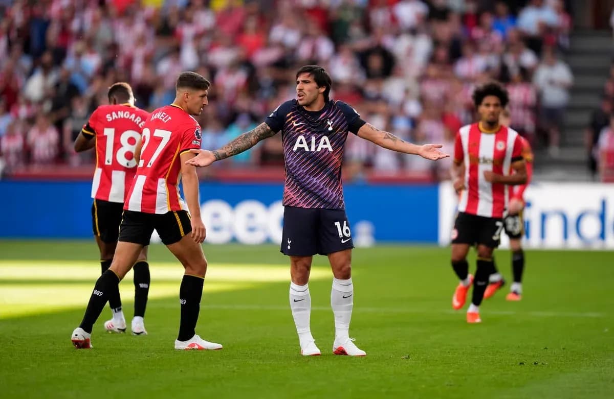 Players from Tottenham and Brentford during match action Players from Tottenham and Brentford during match action