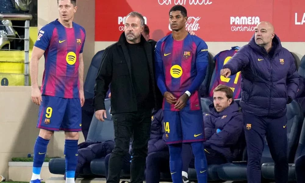 Barcelona players and staff on the bench during match Barcelona players and staff on the bench during match