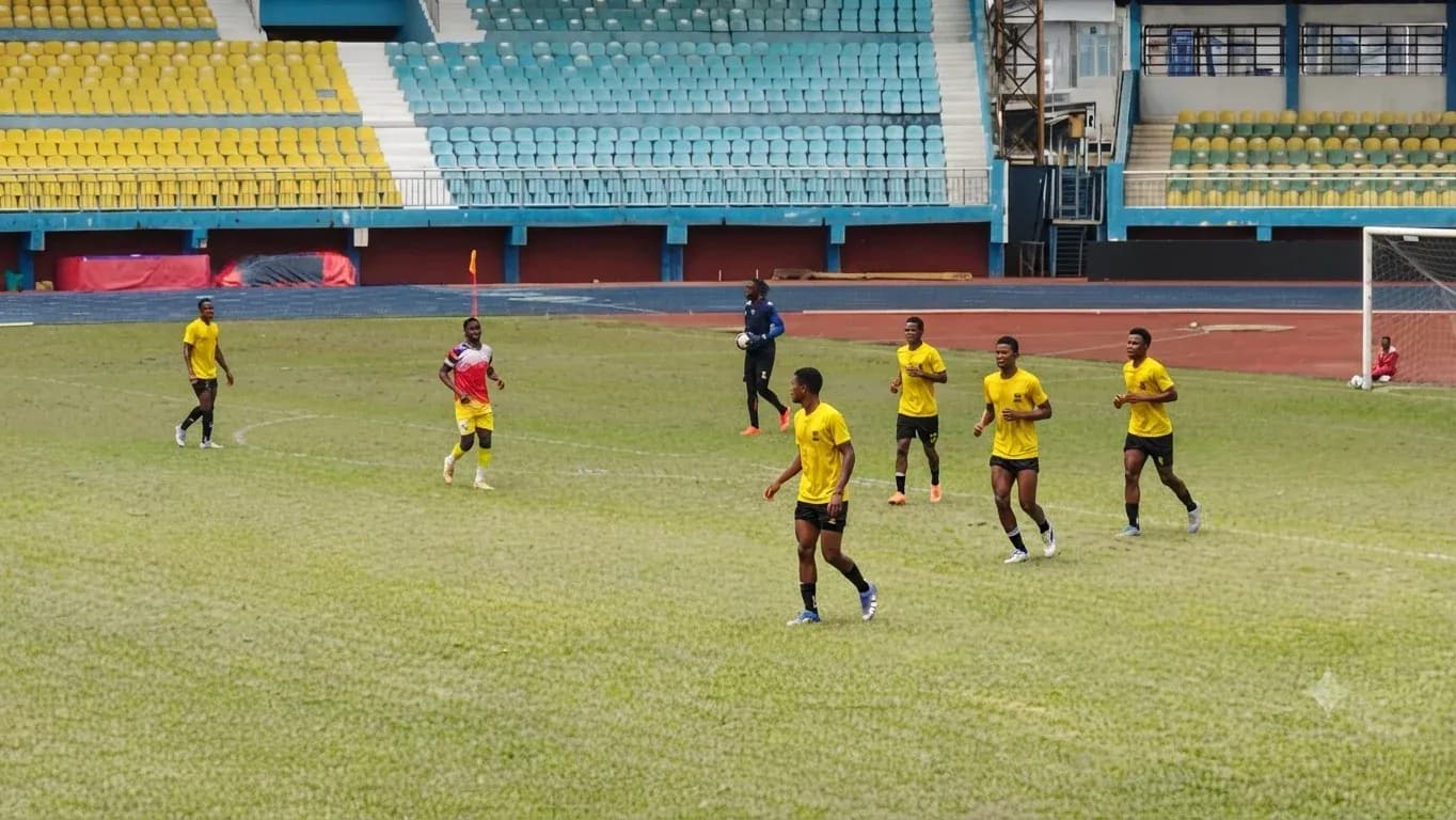 Players training on the field for NPFL match Players training on the field for NPFL match
